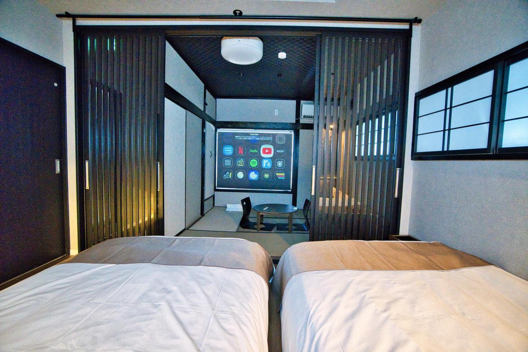Nook Tokio